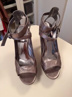 GUESS by Marciano Metallic Bronze Strappy Heels | Ankle Strap Open Toe Size 8